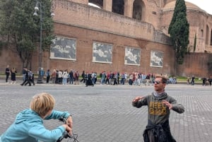 Roma: tour guidato in bici o e-bike con una guida locale