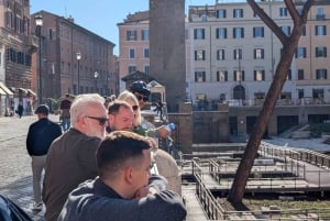 Roma: tour guidato in bici o e-bike con una guida locale