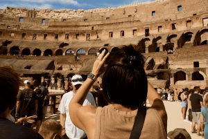 Roma: Experiência guiada na arena do Coliseu e no Fórum