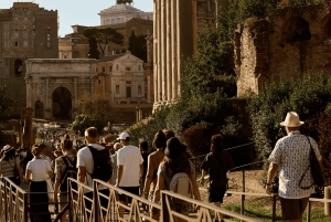 Roma: Experiência guiada na arena do Coliseu e no Fórum