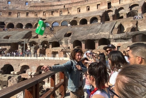 Rom: Guidet Colosseum-tur med adgang til arenaen