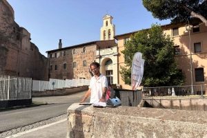 Rooma: Roomassa: Opastettu Colosseum-kierros ja sisäänpääsy areenalle.