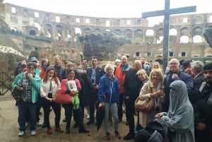 Rome: Guided Colosseum Tour