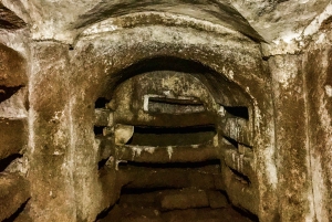 Roma: Tour guidato delle Catacombe Romane con trasferimento