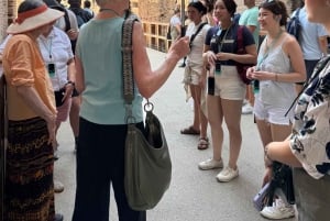 Rome: Guided Tour of Colosseum, Roman Forum & Palatine Hill