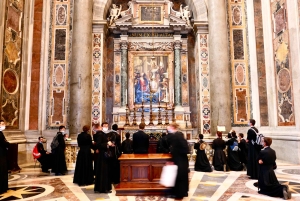 Rom: Geführte Tour durch den Petersdom, die Grotten und den Petersplatz