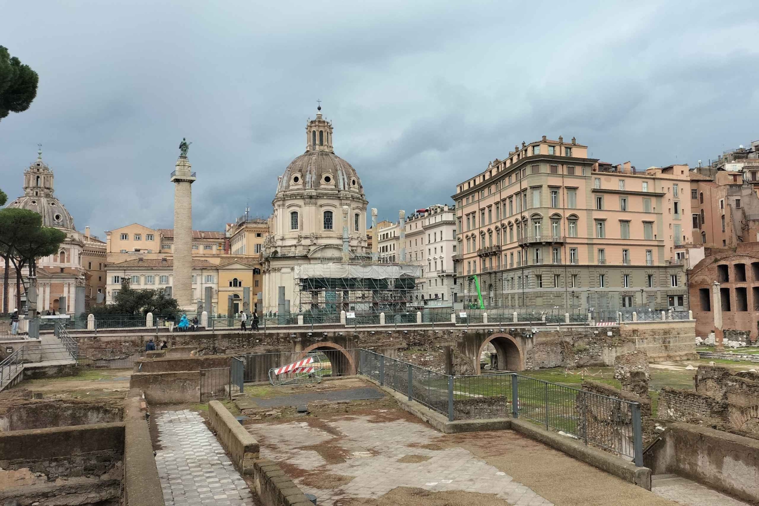 Rome: Guided Walking Tour with Headsets