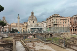 Rome: Guided Walking Tour with Headsets