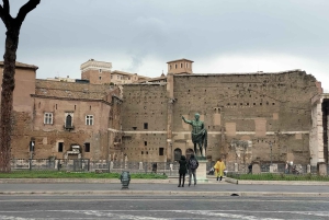 Rome: Guided Walking Tour with Headsets