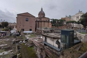 Rome: Guided Walking Tour with Headsets