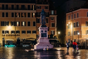 Roma: Omvisning med spøkelsesvandring i hjemsøkte Roma med spøkelsesstaver