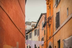 Rooma: Roomassa: Piilotettuja jalokiviä ja keskeisiä monumentteja Pienryhmäkävelykierros