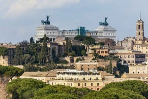 Roma: Tour in Vespa Sidecar con Caffè e Gelato