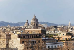 Roma: Tour in Vespa Sidecar con Caffè e Gelato