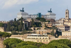 Roma: Tour in Vespa Sidecar con Caffè e Gelato