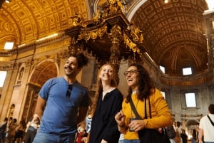 Rooma: Roomassa: Pyhien ovien pyhiinvaellus yksityisen kuljettajan ja oppaan kanssa.