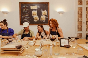 Roma: Elaboración de pasta con cata de vinos y cena en Frascati