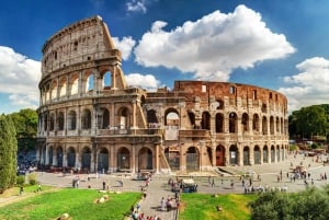Rome: Hop-On Hop-Off Bus, Roman Forum & Colosseum Tour