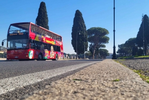 Rome: Hop-on Hop-off Bus Tour and Colosseum Experience