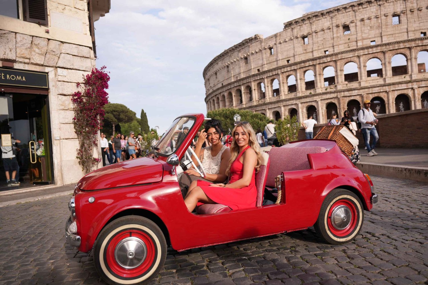 Roma en un Fiat Jolly: Paseo exclusivo de época y recorrido fotográfico