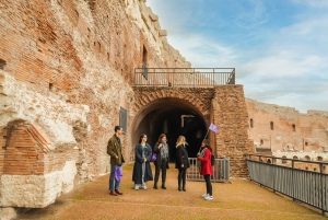 Rooma: Roomassa: Johdatus Colosseumiin ja antiikin kaupunkikierros.