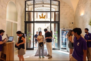 Rooma: Roomassa: Johdatus Colosseumiin ja antiikin kaupunkikierros.