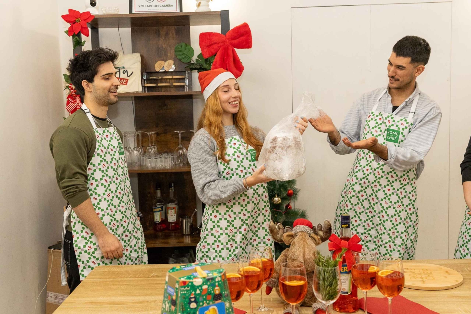 ローマ：コロッセオ近くでパスタ作りとイタリアンスプリッツ3種体験