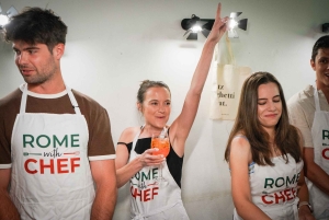 ローマ：コロッセオ近くでパスタ作りとイタリアンスプリッツ3種体験