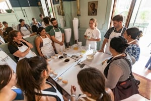 Rome: Fettuccine and Tiramisu Cooking Class with Wine