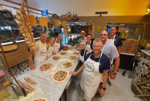 Roma: Clase de cocina para hacer tu propia pizza y tiramisú