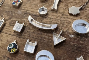 Rome : Atelier de bijoux en micromosaïque
