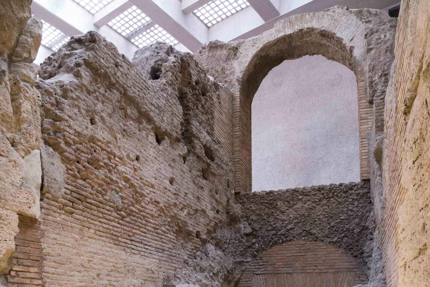 Rooma: Domitianuksen stadion Opastettu kierros: Navona Underground & Domitianus Stadium (Opastettu kierros)