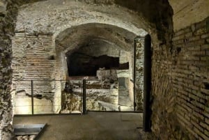 ローマナヴォーナ地下とドミティアヌス競技場ガイドツアー