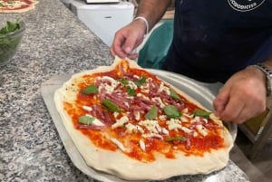 Roma: lezione di pizza napoletana davanti al Vaticano