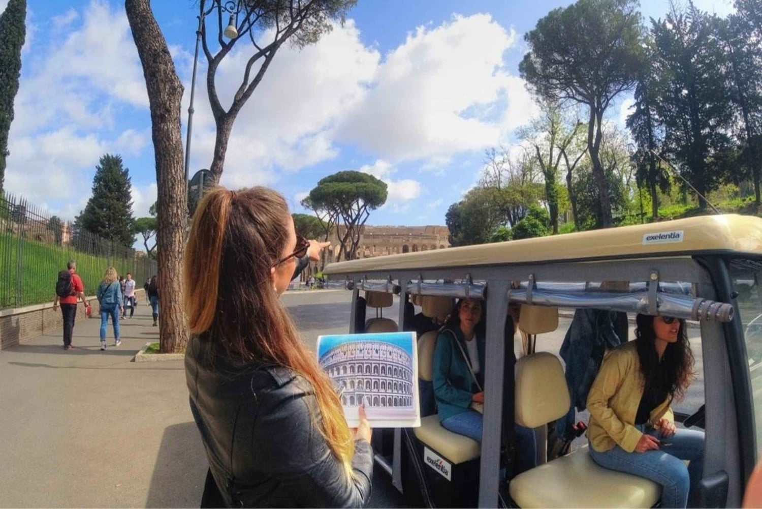 Roma: Tour serale della città in Golf Cart