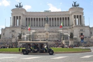 Roma: Tour serale della città in Golf Cart