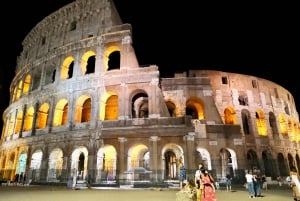 Rome : Visite privée nocturne à pied avec guide local