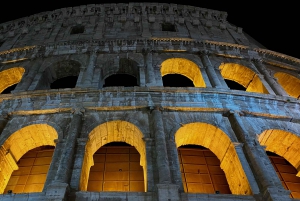 Rome : Visite privée nocturne à pied avec guide local