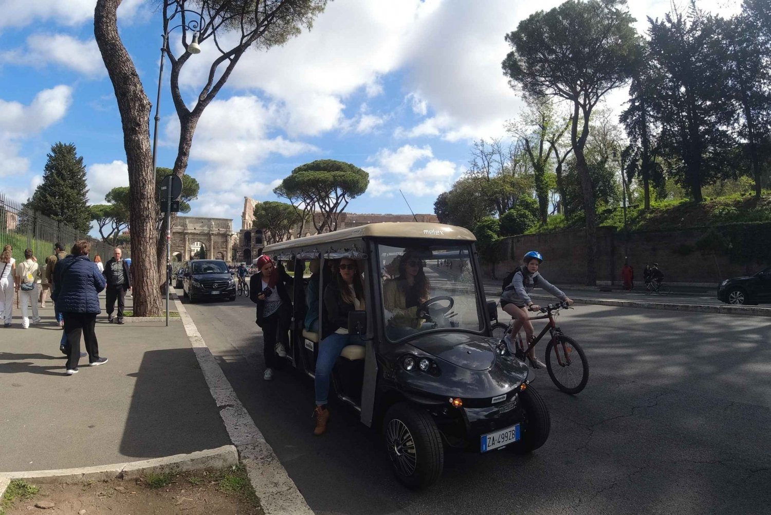 Rome: Official Catacombs Guided Tour with Golf Cart Shuttle