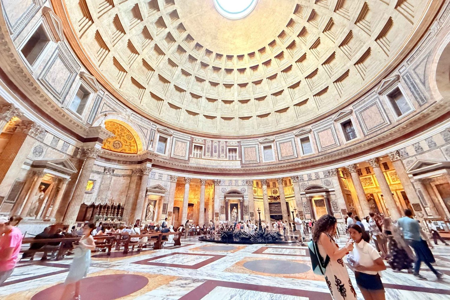 Roma: esperienza di ingresso al Pantheon con host e app interattiva