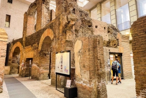 Rome Walking Tour: Pantheon, Piazzas & Navona Underground