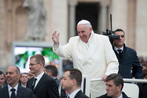 Roma: Experiencia de Audiencia Papal Acompañada con ticket de entrada