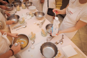 Roma: Corso di cucina di pasta e tiramisù a Piazza Navona