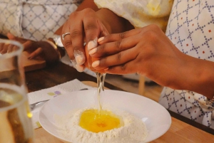 Rome: Pasta Class with 3 Spritz or Tiramisu by the Colosseum