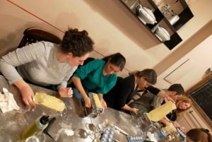 ローマ：ティラミスとワイン付きパスタ作りクラス