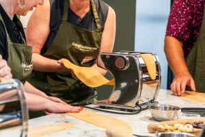 Rome: Pasta, Ravioli & Tiramisu Cooking Class by Colosseum