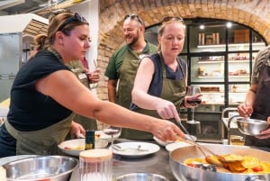 Rome: Pasta, Ravioli & Tiramisu Cooking Class by Colosseum