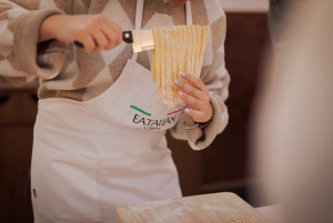 Rome: Pasta & Tiramisu Cooking Class in Piazza Navona