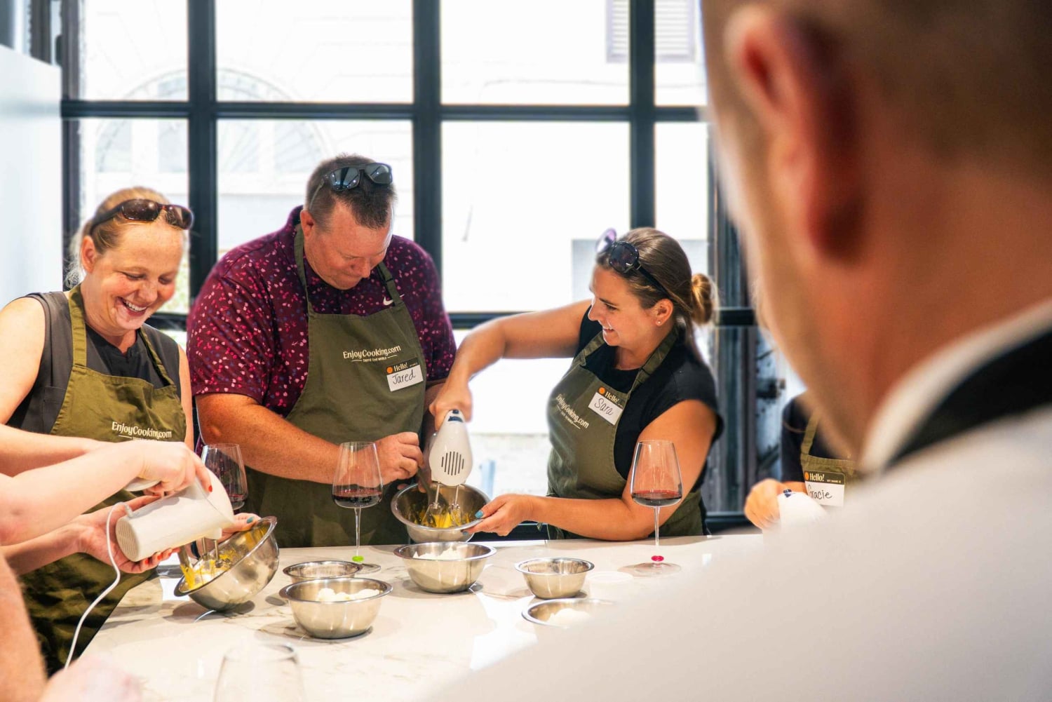 Rome: Pasta & Tiramisu Cooking Class with Unlimited Wine