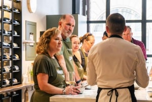 Roma: corso di cucina di pasta e tiramisù con vino illimitato